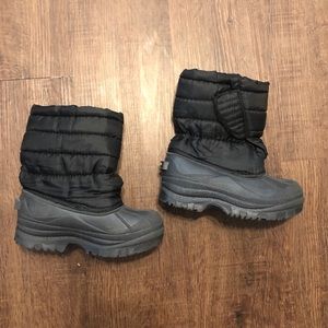 Kids Black Snow Boots
